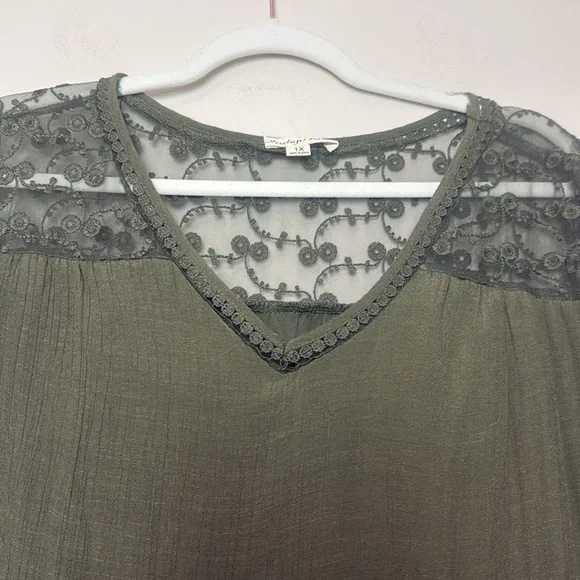Indigo Rose Dark Army Green Dress with Floral Lace Detail Size 1X - Picture 4 of 6